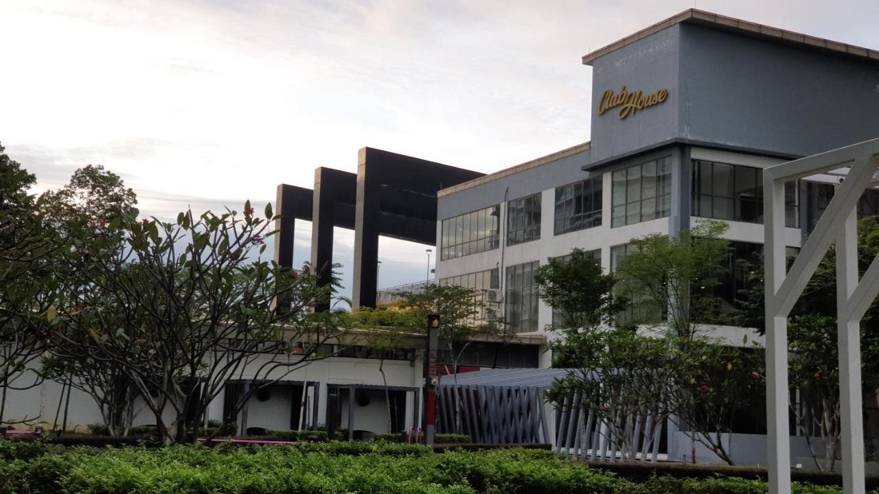 Bsp21 Family Homestay Jenjarum Exterior foto